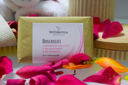 Duschseife mit BIO Rosengeranien- und BIO Palmarosaöl - Wild Origins