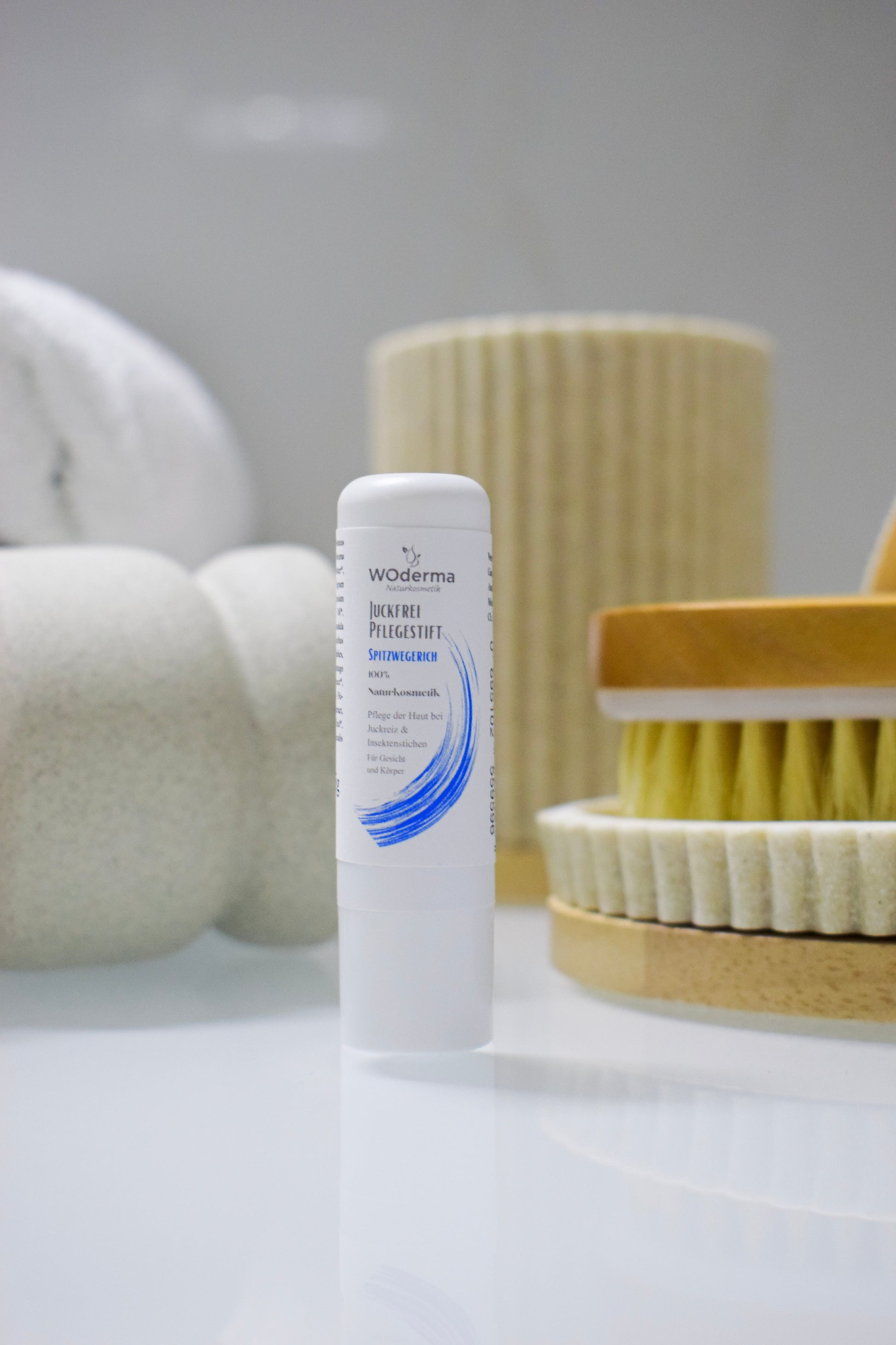 Juckfrei Pflegestift mit BIO Spitzwegerich - Wild Origins